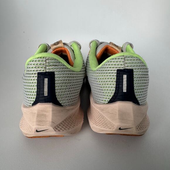 Nike Air Zoom Pegasus 40 “Photon Dust” (Women’s 7)– Grey/Green/Peach Accents - Picture 5 of 11